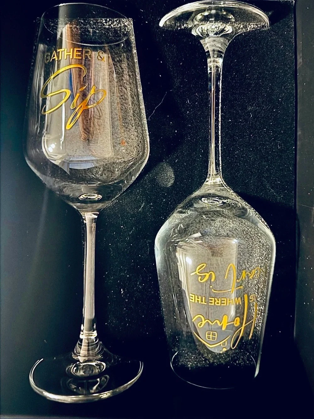 Elegant Gold-Accent Wine Glasses and Wine Bag Gift